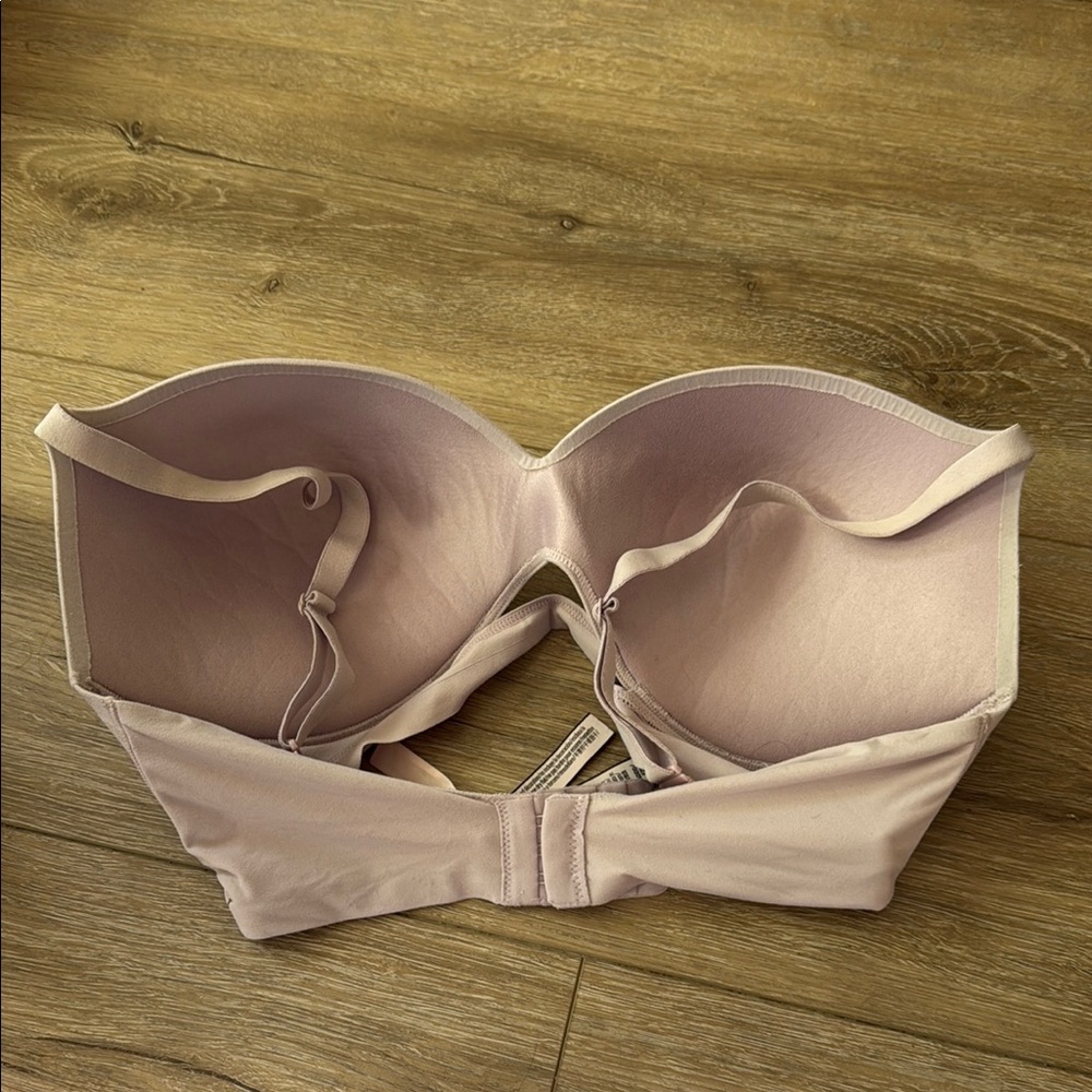 Victorias Secret Women's Light Purple No Wire Padded Incredible Bra Size 34DDD - Picture 3 of 3